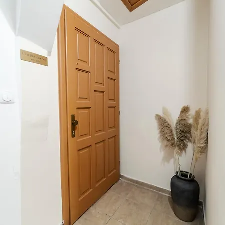 Central Hideaway Suite Novi Sad Exterior photo