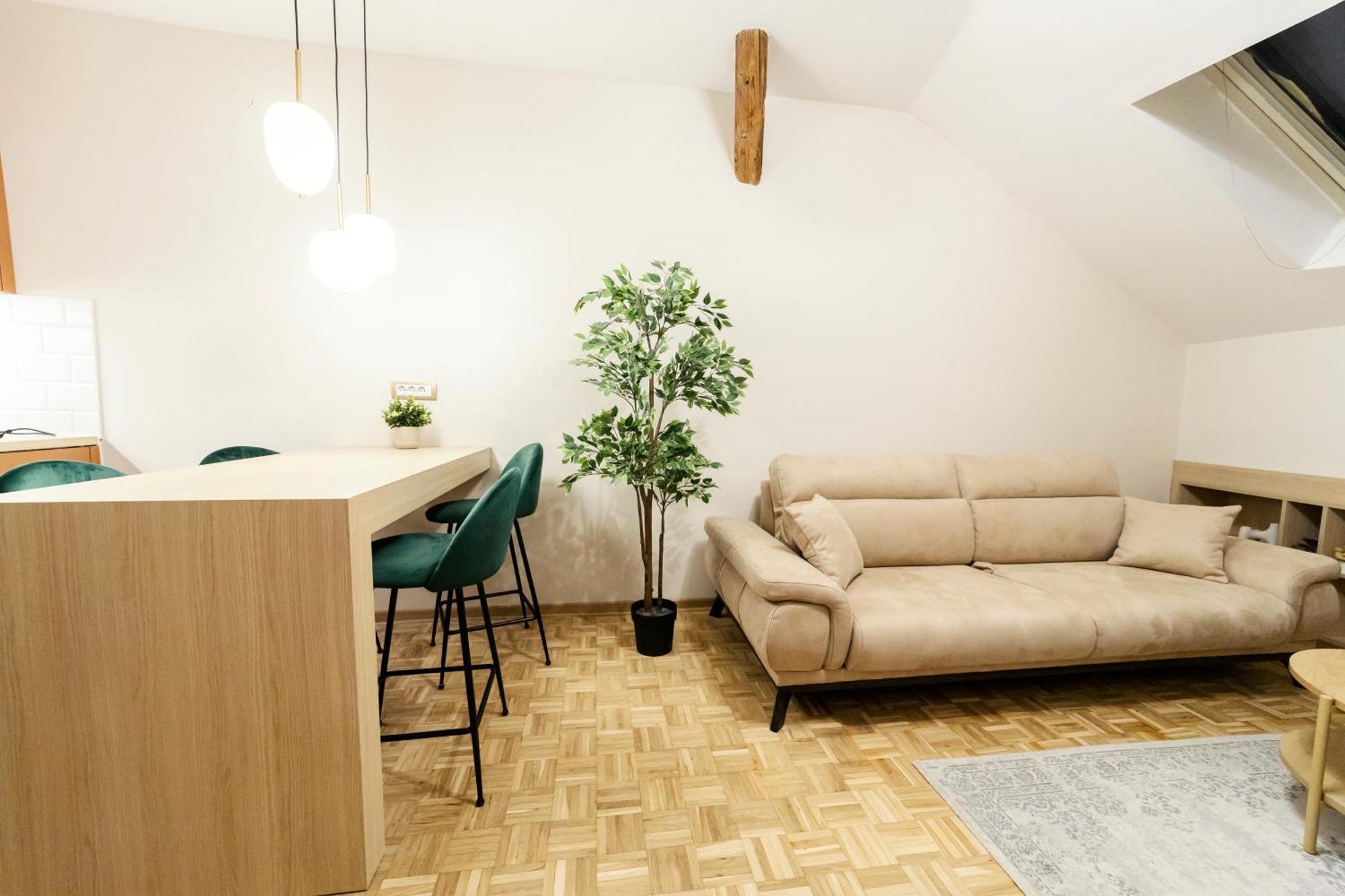 Hideaway Apartment *
